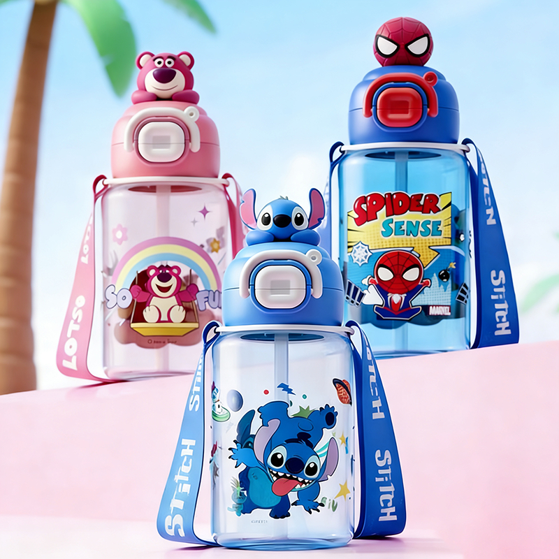 ใหม่แท้ Disney Summer tritan Portable Portable Childrens Straw Cup Spiderman Water Cup 765