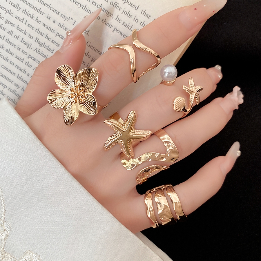 Gold Tone ดอกไม้และแหวนปลาดาวชุด Wave และ Hammered Design Elegant สไตล์สําหรับผู้หญิงทุกวันและ Party สวมใส่อุปกรณ์เสริม