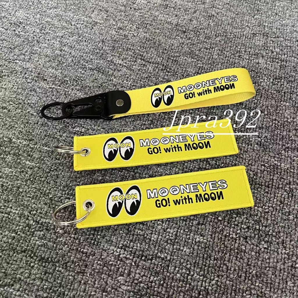 พวงกุญแจพวงกุญแจ Mooneyes 1 ชิ้นพร้อมโลโก้สองด้าน, พวงกุญแจรถยนต์และรถจักรยานยนต์, อุปกรณ์ตกแต่งรถยนต์