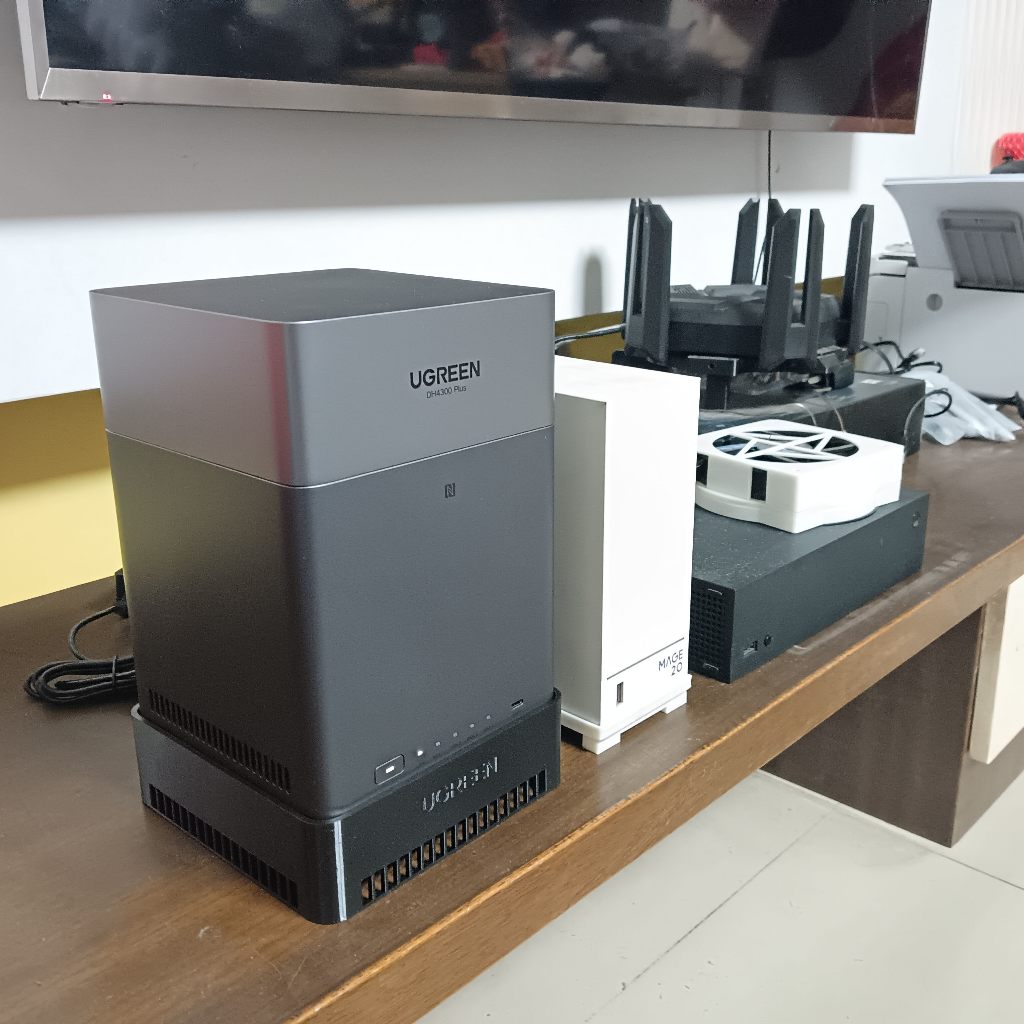 UGREEN DH4300PLUS ฐานฮีทซิงค์เสริม 4-Bay Private Cloud NAS