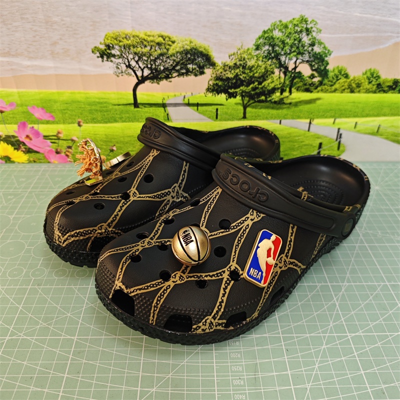 รองเท้าแตะ NBA แบรนด์ร่วม Crocs ของแท้ 100% | 210902