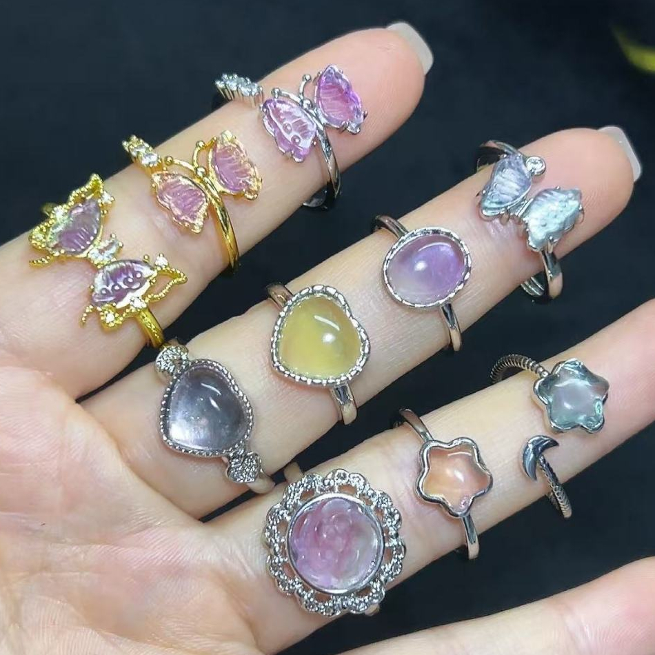 แหวนพลอยฟลูออไรต์ธรรมชาติ ปรับไซซ์ได้ สีสันสดใส เหมาะเป็นของขวัญ