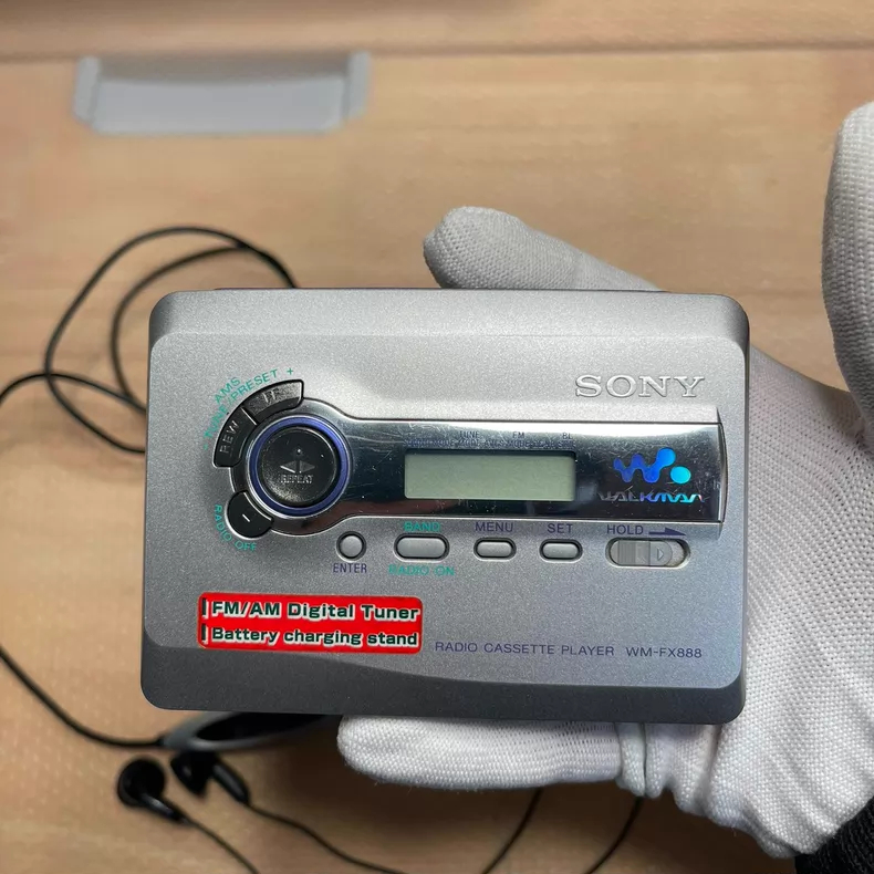 SONY SONY WM-FX888 Tape Walkman, Silver Style ใหม่ 95%