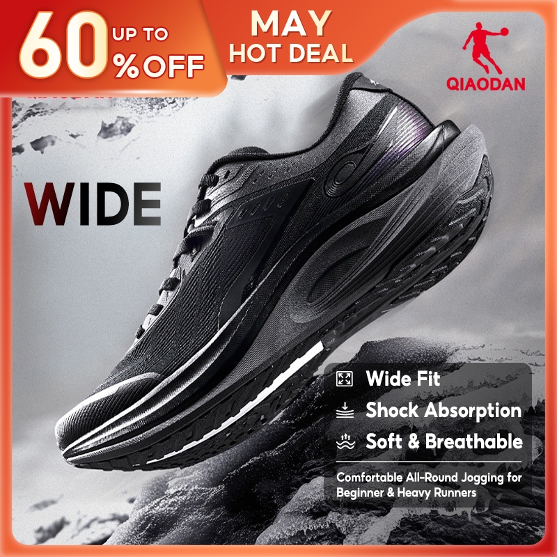 Qiaodan WIDE รองเท้าวิ่งผู้ชายกว้าง Fit Shock Absorption Soft Breathable Arch Support QDB023252292
