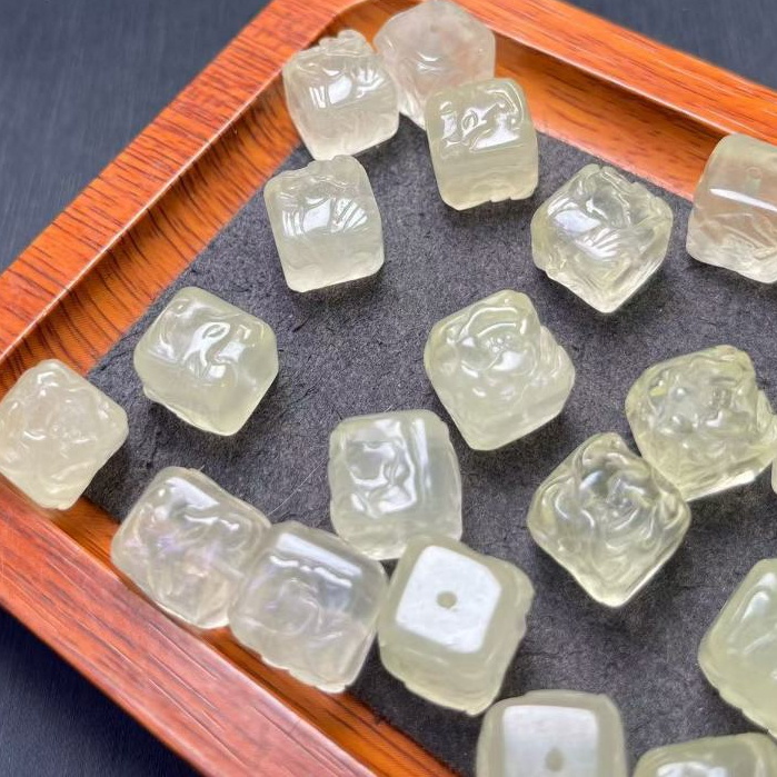 ธรรมชาติ Citrine Fengchuan Peony Cube น้ําตาลประมาณ 13 มม. Through Hole แกะสลักชิ้นคริสตัล Hand-Made เครื่องประดับ diy อุปกรณ์เสริม Simple All-Match ของขวัญ