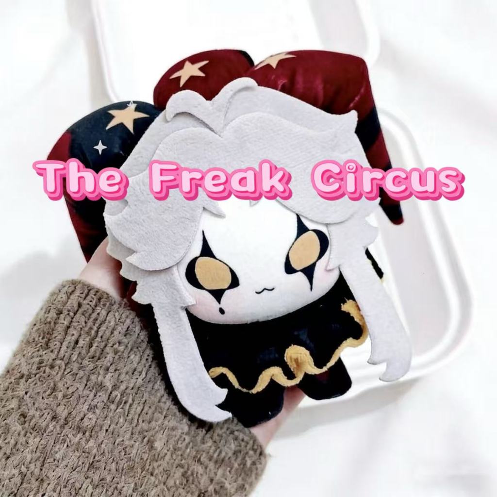เกม Freak Circus ตุ๊กตาตุ๊กตาน่ารัก Harlequin Jester Pierrot Ticket Taker ตุ๊กตาพวงกุญแจของเล่นเด็กของขวัญ 10 ซม.