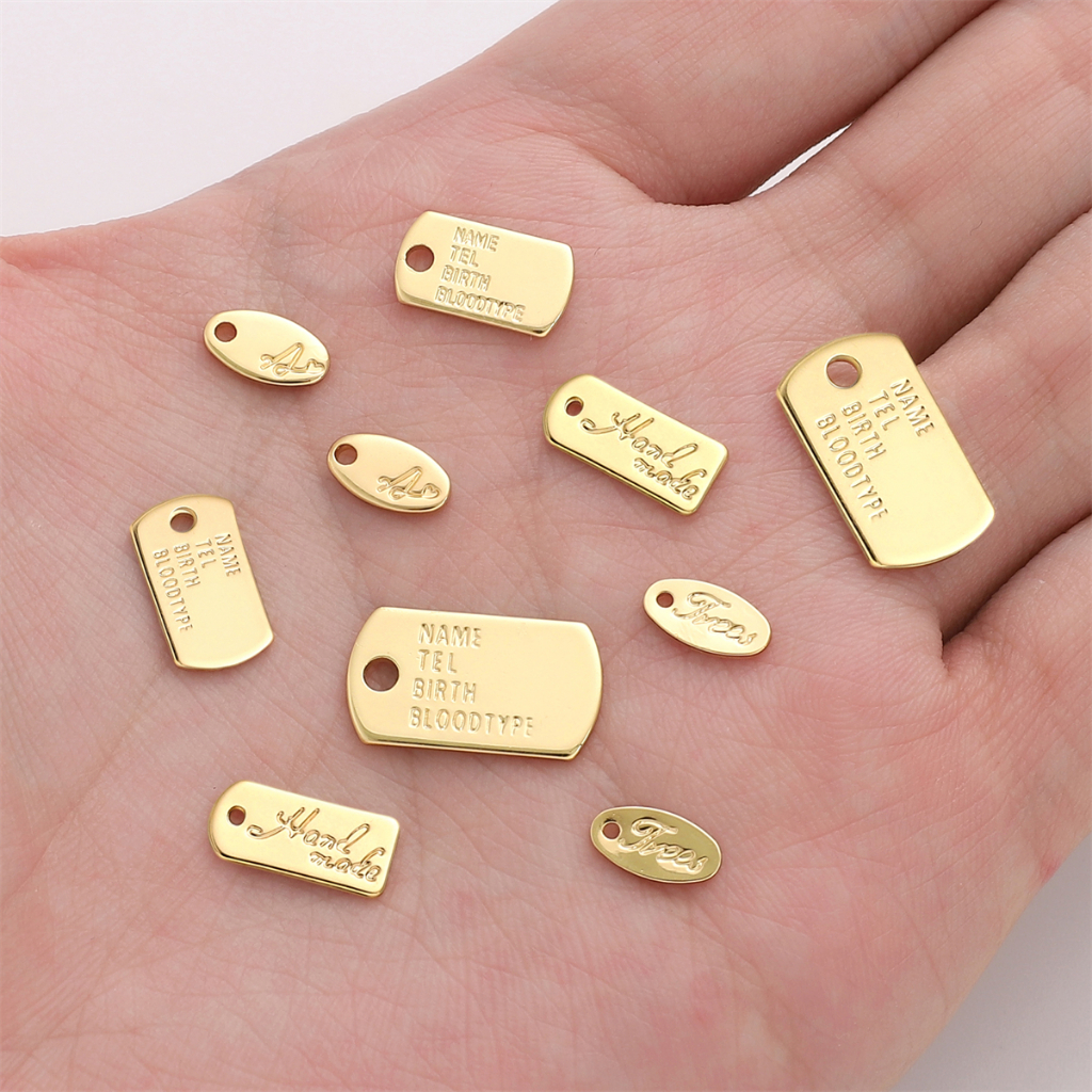 [1 ชิ้น] แท็กเคลือบทอง 14k แท็กตัวอักษรภาษาอังกฤษ DIY สร้อยข้อมือสร้อยคอจี้ตกแต่ง