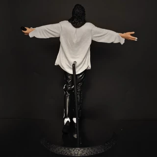 Michael Jackson The Moonwalk Dance อะนิเมะ Action Figure รูปปั้นเดสก์ท็อปเครื่องประดับสะสมของขวัญเล็กๆฮาโลวีนคริสต์มาสของขวัญตกแต่ง