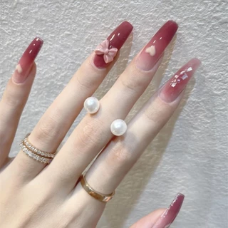 【พร้อมกาว】เล็บปลอม Diy ออกแบบเล็บปลอม 24 ชิ้น