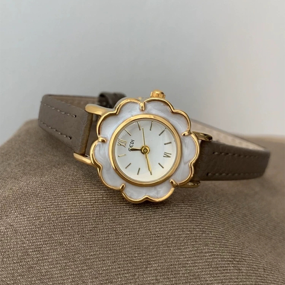 สุภาพสตรี Elegant Quartz Vintage นาฬิกา Niche Minimalist