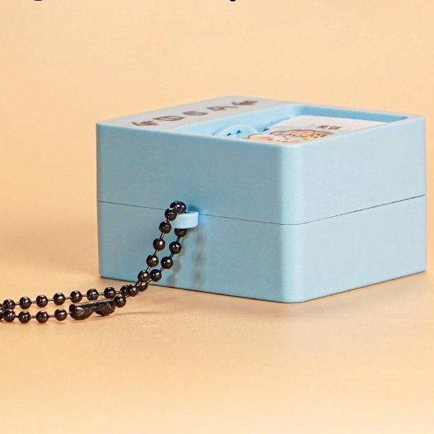 (ตัวอักษรจีน) Flip Animation Machine พวงกุญแจการ์ตูน Mini Flip Book Bag Charm ความเครียดบรรเทา Gadget เครื่องประดับเดสก์ท็อปของขวัญสร้างสรรค์สําหรับนักเรียนและแฟน ราคา ถูกที่สุด ดีลบีเคเค แกลเลอรีภาพที่ 7