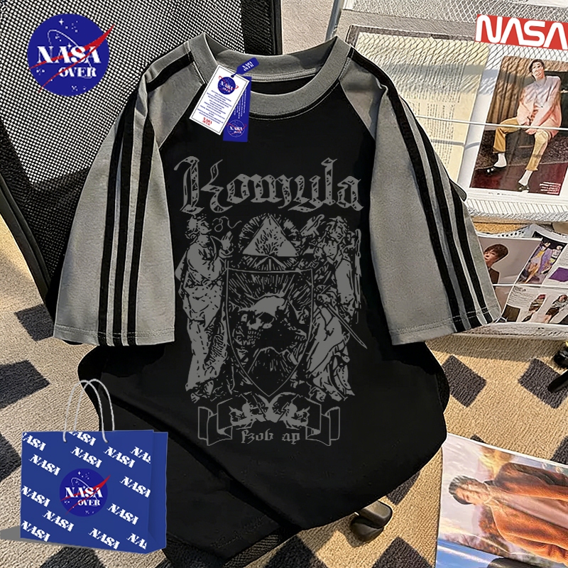 【จัดส่งจากกรุงเทพฯ】🔥NASA เสื้อทรงใหญ่ ฤดูร้อน แขนสั้น ลายตัวอักษรญี่ปุ่น🈶 ยูนิเซ็กส์ เทรนด์ สีผสม สามแถบ คอกลม เสื้อ YG4718