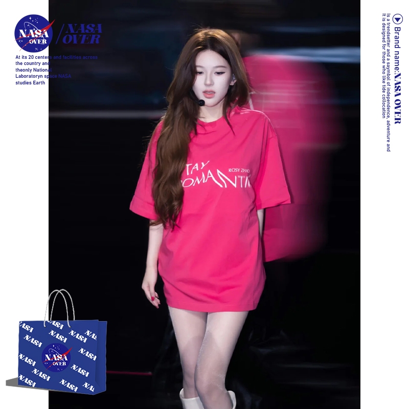【จัดส่งตลอด 24ชั่วโมง】🔥Zhao Lusiคอนเสิร์ต แบบเดียวกัน แมตช์ได้ทุกแบบ เสื้🩷oversize คอกลม เสื้อYG6213