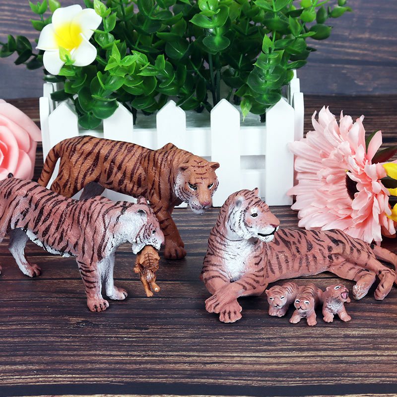 เด็กจําลอง Static Solid Wildlife รุ่น Red Tiger ลูกวัวชาย Tiger Tiger ชุดของเล่นน่ารัก Tiger
