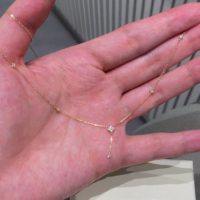 S925 เงินสเตอร์ลิง Star Zircon สร้อยคอ High-End หรูหรา Niche ประณีต Simple Clavicle Chain สร้อยคอผู้หญิง