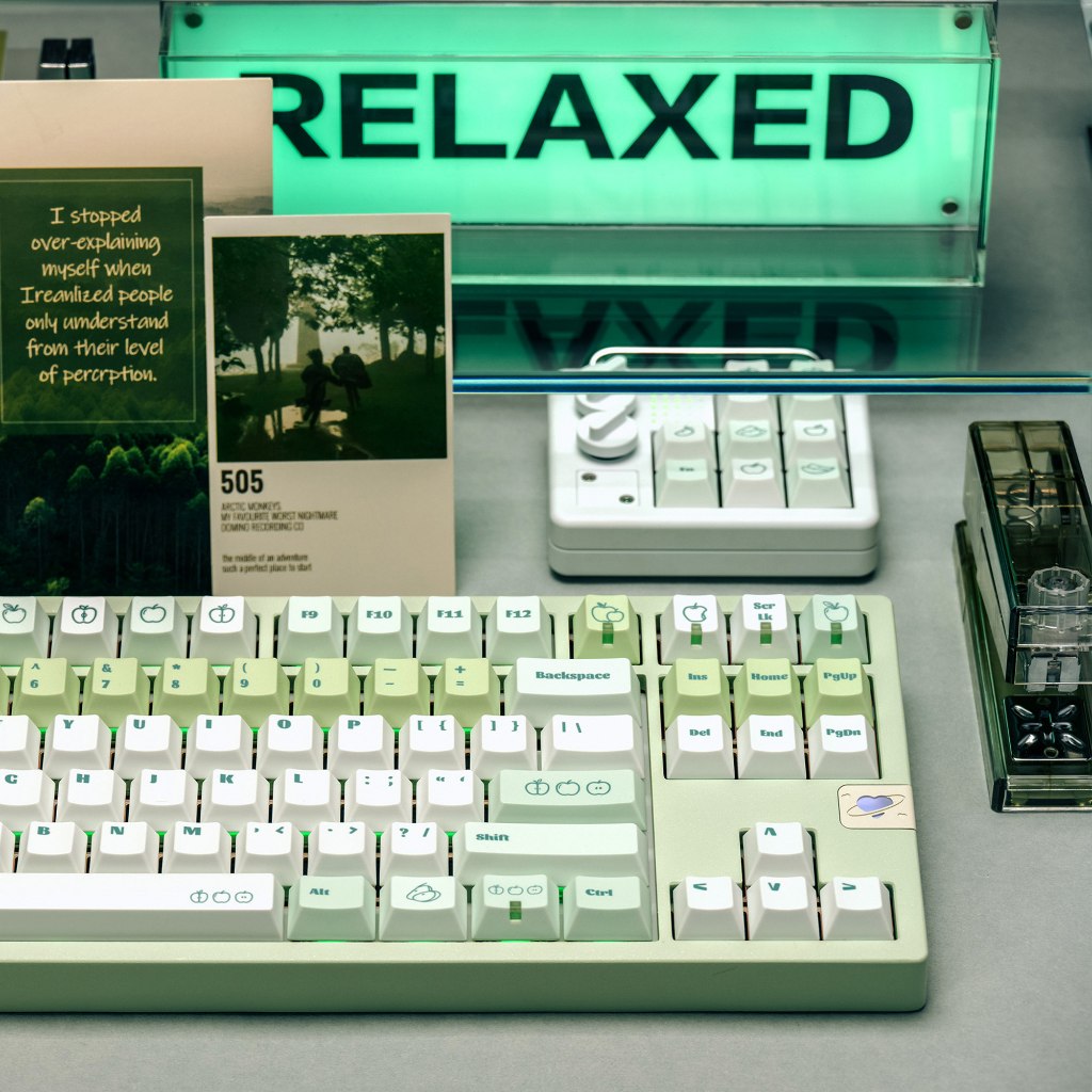 Green Apple Theme Keycaps PBT Material Cherry Profile 1.7mm Thick Dye Sublimation Mechanical Keyboard Keycaps