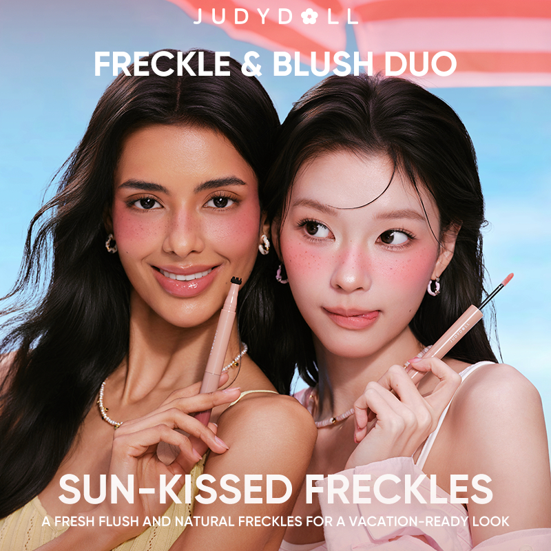 JUDYDOLL FRECKLE & BLUSH DUO 2 IN 1 SUN-KISSED FRECKLES บลัช และ ปากกาจุดกระ ปลายหัวเล็ก ควบคุมปริมาณสีง่าย เบลนด์ผิวเนียน ไม่เลอะกันน้ำ