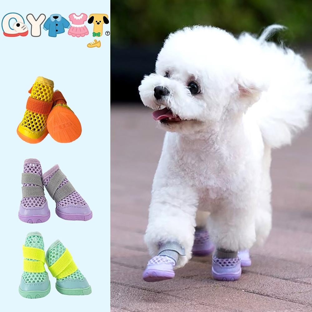QYPET 4 ชิ้น/ล็อตรองเท้าสัตว์เลี้ยงสุนัขเดินป่าวิ่ง Hot Pavement ตาข่ายระบายอากาศรองเท้าสัตว์เลี้ยงสายรัดปรับได้ Anti-Slip Sole Paw Protectors สุนัข Essentials