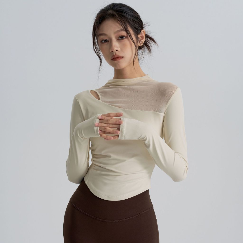 สาวฟิตเนสขั้นสูงพร้อมเสื่อหน้าอกเสื้อผ้าโยคะแขนยาวพิลาทิสการฝึกอบรมแน่นและกระชับสัดส่วนตาข่ายกีฬา สูงสุด