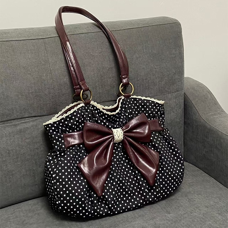 2026 สไตล์ใหม่วรรณกรรม Retro Polka Dot ความจุขนาดใหญ่ Bow Lace All-Match Commuter Underarm ยุคกลางไหล่กระเป๋าผู้หญิง