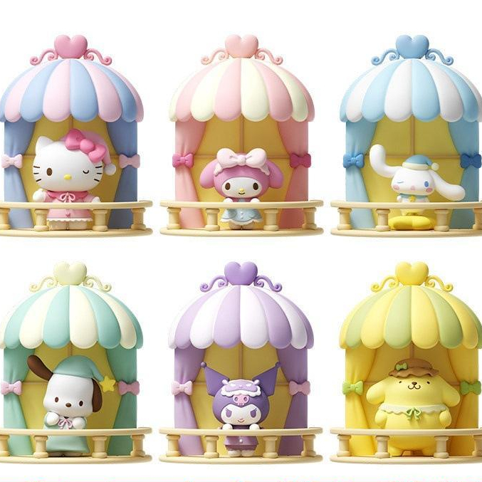 Sanrio Family Desktop Night Light Hello Kitty Kuromi พุดดิ้งสุนัขขนาดเล็ก Terrace ตกแต่งรุ่นแม่เหล็กสไตล์เดสก์ท็อปอินเทรนด์เล่นรูปเครื่องประดับ