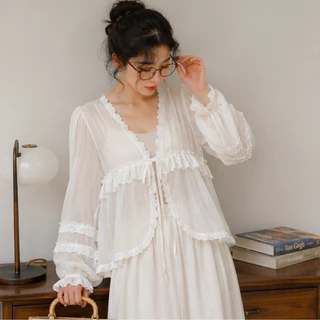 somethingappeals Moonlit Blouse เสื้อคาร์ดิแกนขอบหยักลูกไม้ ทรงครอป V Neck แต่งชั้นหยัก สไตล์สวีท