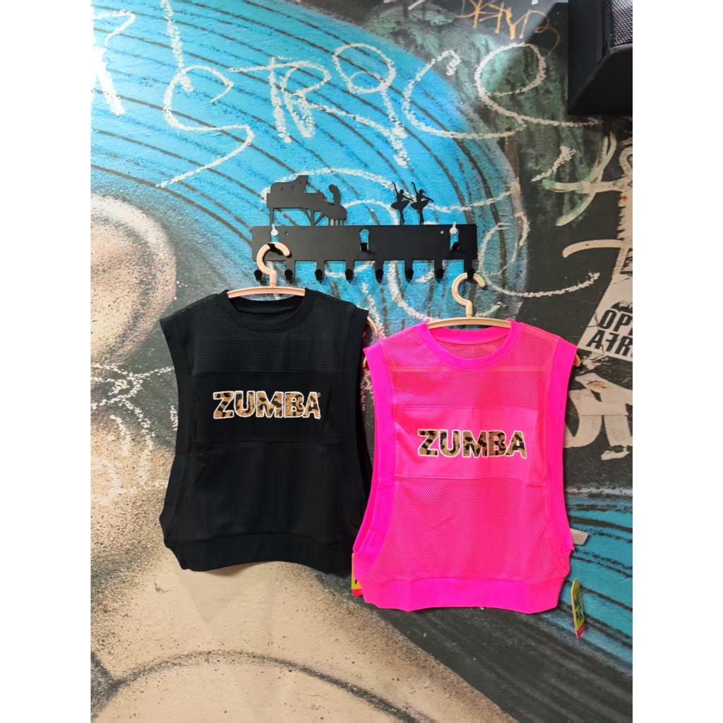 ZUMBA 2026 เสื้อกั๊กตาข่ายแห้งเร็วสไตล์ใหม่ ZUMBA พร้อมสต็อกผงเรืองแสงสีดําพร้อมสต็อกผู้หญิงเสื้อผ้าออกกําลังกาย
