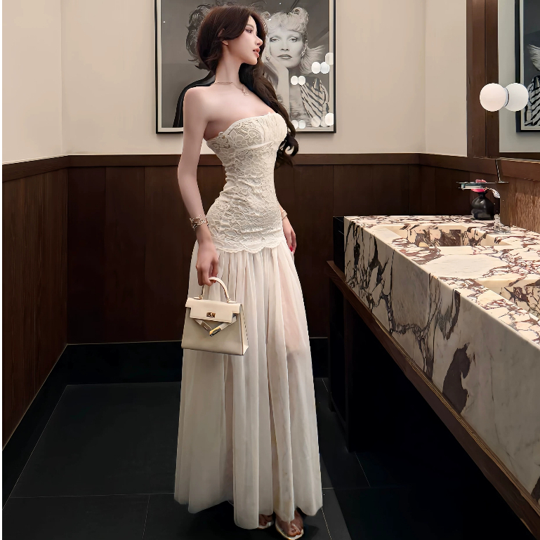 Bohemian Travel Vacation เซ็กซี่ Off-White ชีฟอง Tube Top กระโปรงยาวผู้หญิง Slimmer ดู One-Line คอแขนกุดลูกไม้เย็บกลางความยาว A @