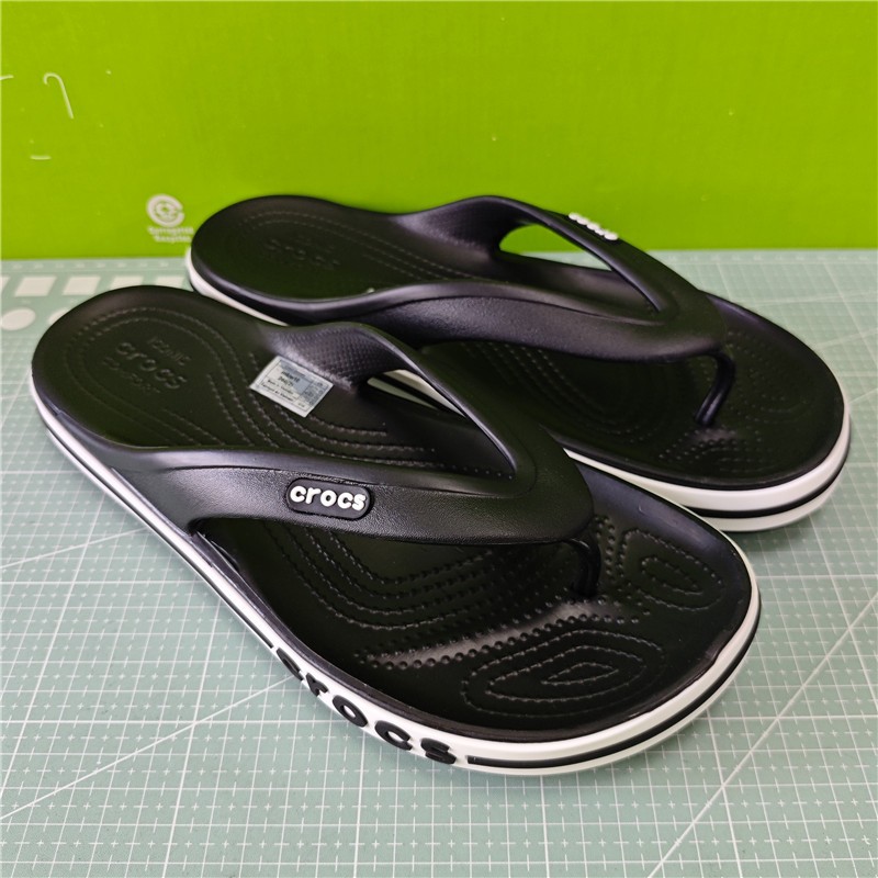 CROCS ของแท้ 100% จระเข้ รองเท้าแตะผู้ชายขนาดใหญ่รองเท้าแตะผู้หญิง: 205393