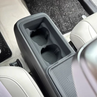 รถที่เท้าแขนกล่องเก็บสําหรับ Chery ICAR V23 รถไร้สายชาร์จ NFC ซิลิโคน Pad กล่องเก็บเงียบ Anti-slip อุปกรณ์เสริมภายใน