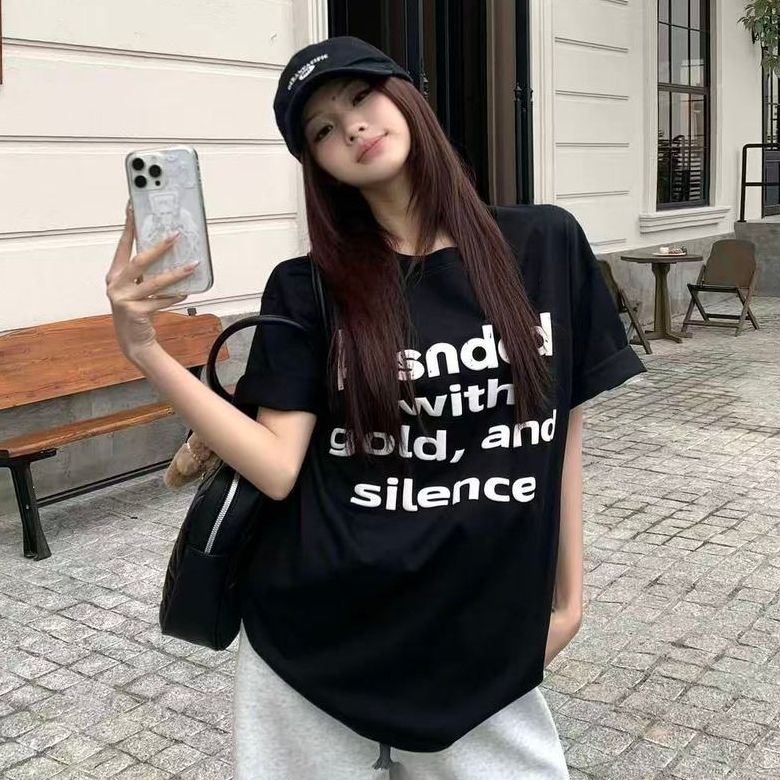 Luvoro (ผ้าฝ้าย 100%) 2026รุ่นใหม่ เสื้อยืด Cotton oversize T-shirt unisex ลาย เนื้อผ้านุ่มระบายอากาศดี แขนสั้น ใส่สบายสีดำและสีขาว เสื้อยืดทูโทน เสื้อยืดแขนสั้น C2817