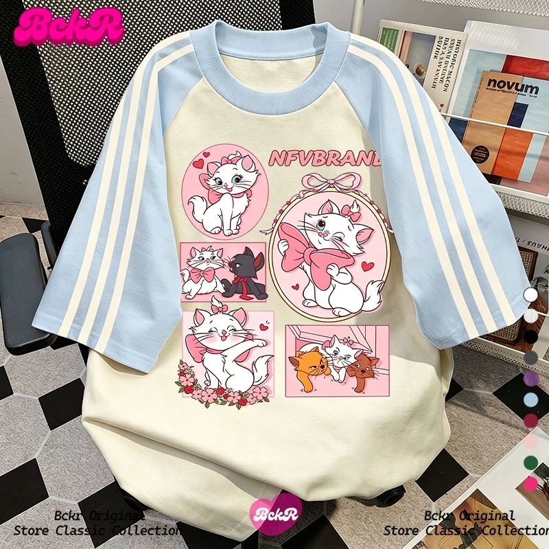【จัดส่งตลอด 24 ชั่วโมง】🔥BCKR ลายกราฟฟิตี้ลูกแมวผู้หญิงชุดหน้าร้อนtshirt🐱คอกลมเสื้อoversizeYG6276