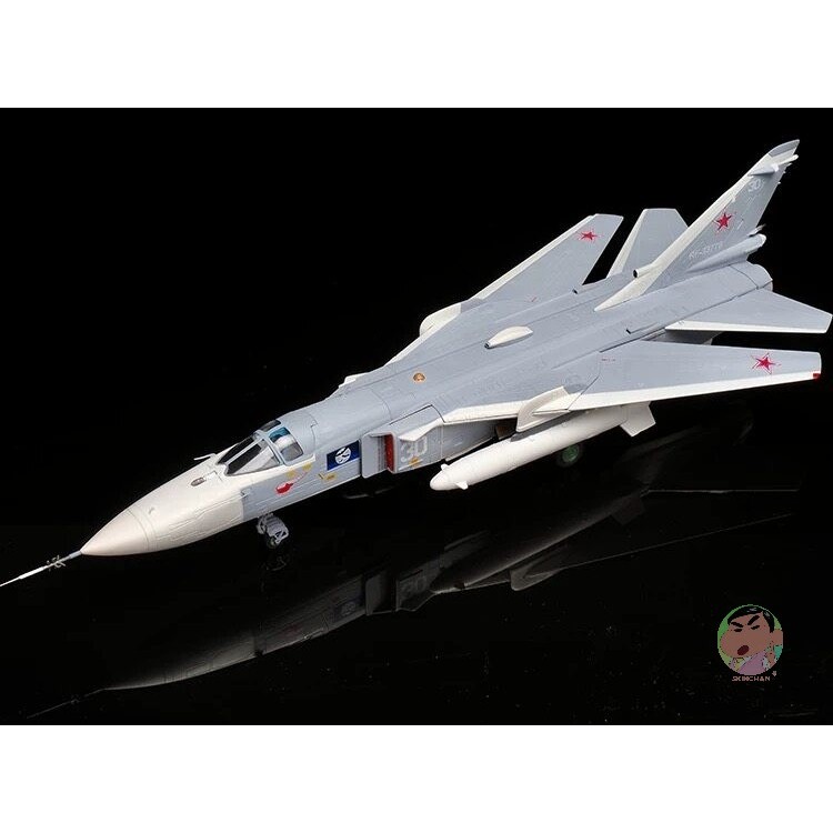 CALIBRE WINGS Sukhoi 1/72 SU-24MR Fencer 30 White Russian Navy Metal Complete Model