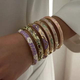 วินเทจเคลือบดอกไม้ดอกไม้คริสตัลสร้อยข้อมือกําไลข้อมือผู้หญิงเครื่องประดับโชคดีพรรคอุปกรณ์ของขวัญแต่งงาน