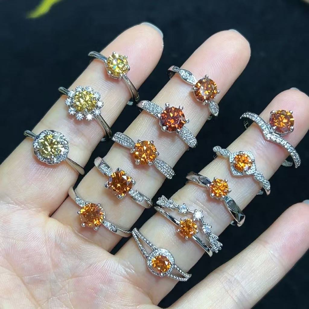 แหวนมอยซาไนต์สีเหลืองธรรมชาติปรับขนาดได้มีสไตล์มีสไตล์เครื่องประดับผู้หญิงของขวัญหรูหรา