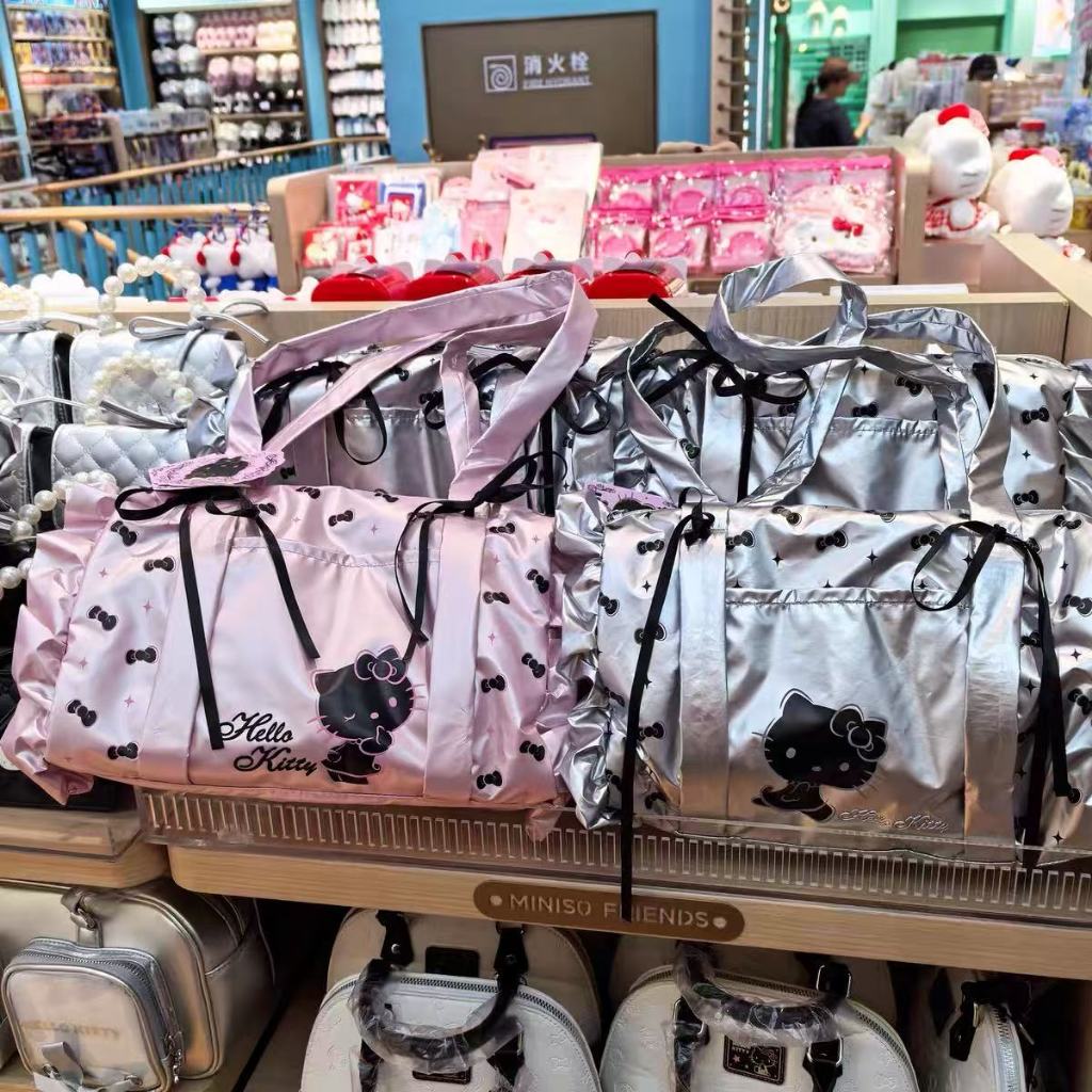 Miniso & Hello kitty กระเป๋าสะพายข้าง 29 CM