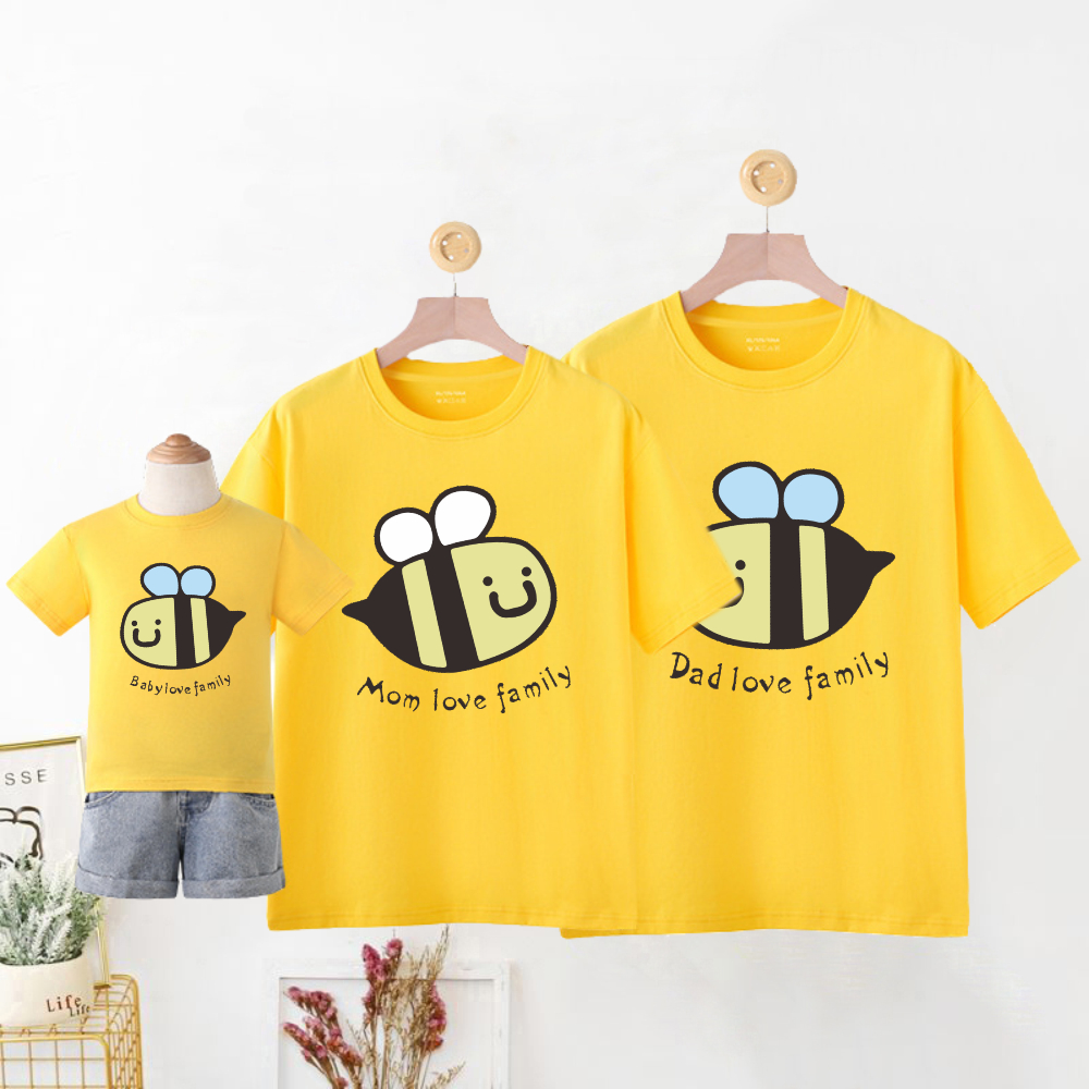 ครอบครัวจับคู่แขนสั้นเสื้อยืดผึ้งน้อยการ์ตูนผ้าฝ้ายนุ่ม Crewneck Tees สําหรับ Mommy Daddy เด็กทารกชายหญิงครอบครัวดู D8156