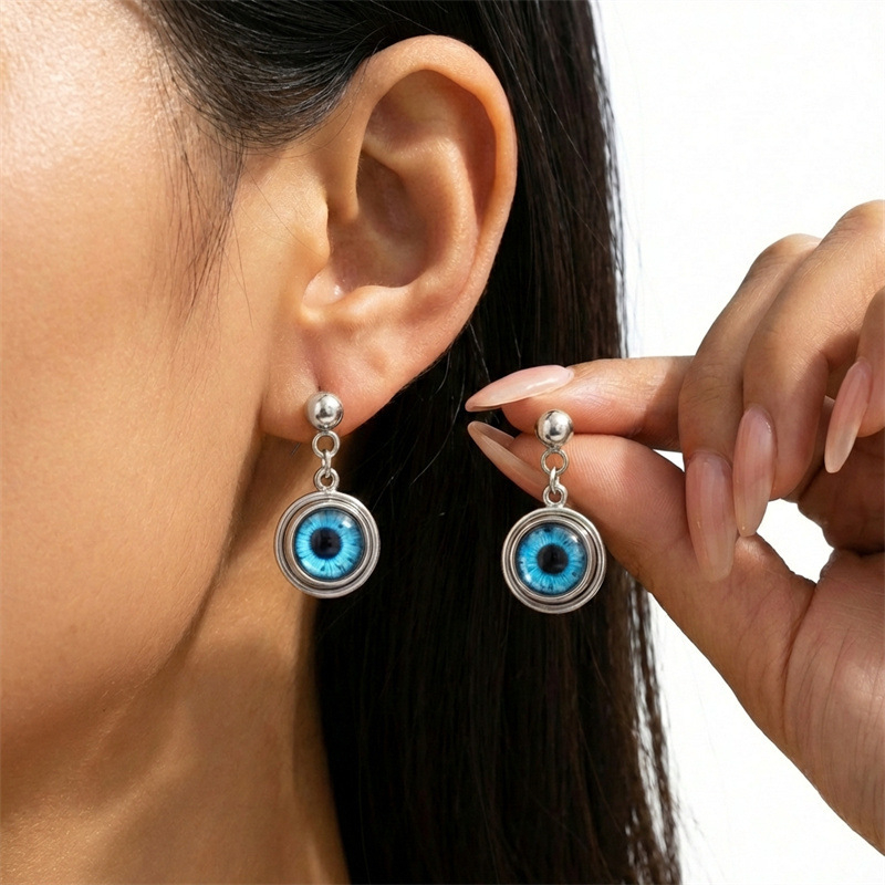 🚚【จัดส่งจากกรุงเทพฯ】🚚ต่างหูดวงตาปีศาจ Evil Eye สร้อยคอจี้ลายเดียวกัน สแตนเลส กันน้ำ ไม่ซีดจาง สไตล์ย้อนยุค Unisex ใส่คู่ทุกชุด