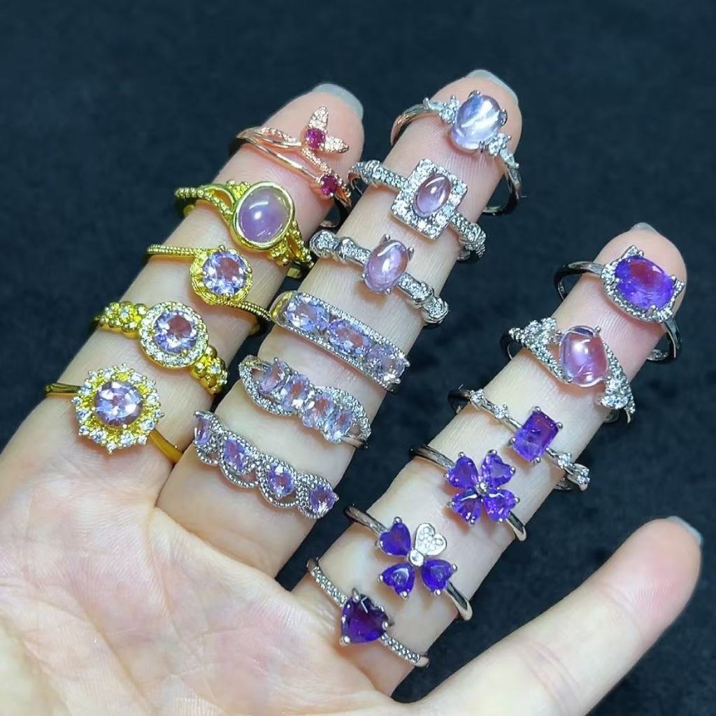 แหวนพลอยอเมทิสต์ธรรมชาติ ปรับไซส์ได้ ลายสวยงาม พร้อมส่งเป็นของขวัญพิเศษ
