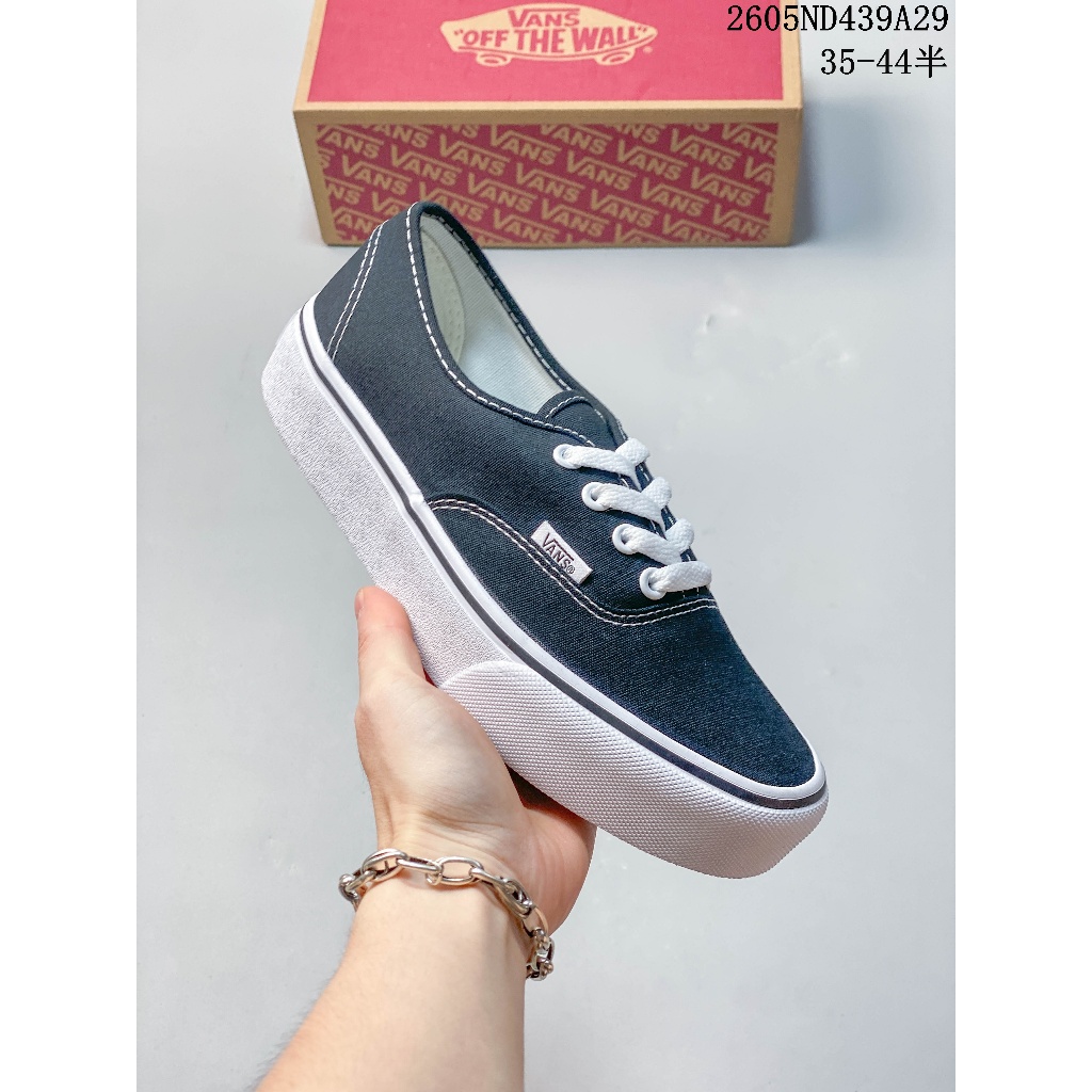 รองเท้าผ้าใบ Vans Old Skool
