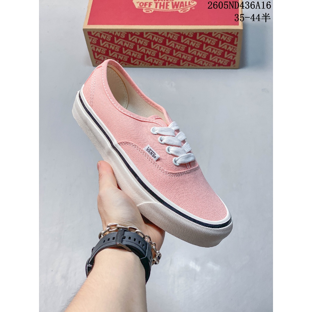 Vans รองเท้าผ้าใบแท้