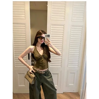 Fariy🍒คลังสินค้าพร้อม🍒 เสื้อครอปคอวีสีเทาผูกปมสำหรับผู้หญิง เสื้อคลุมสั้นแขนกุดสำหรับฤดูร้อน สไตล์เรียบหรูและเซ็กซี่