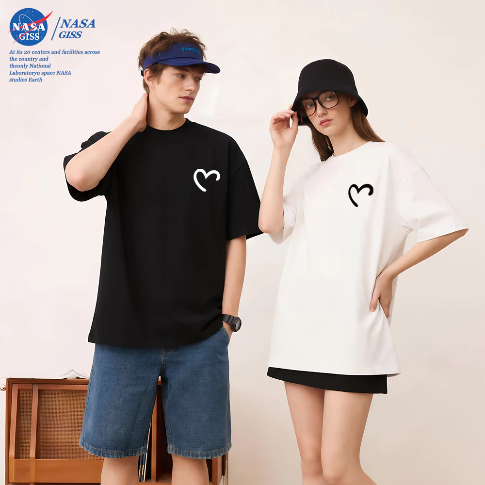 NASA เสื้อยืดชายหญิงแขนสั้น สไตล์ลำลอง summer รูปหัวใจ พิมพ์ลาย t-shirt แบบหลวม คอกลม ยับยากไม่ต้องรีด