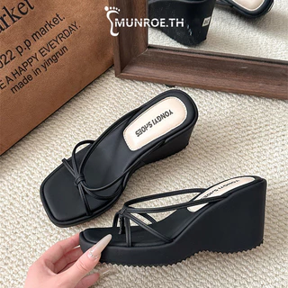 Munroe รองเท้าแตะ วินเทจ สีดำ รองเท้าส้นสูง ผู้หญิง 2026 รุ่นใหม่ ฤดูร้อน รองเท้าเพิ่มความสูง