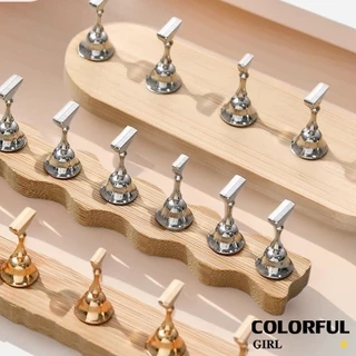 พร้อมส่ง แท่นวางเล็บปลอมสำหรับฝึกทำเล็บ ที่วางเล็บปลอม อุปกรณ์ช่วยตกแต่ง ฐานวางปลอม กล่อง ตัว 5 ชิ้น+1แท่นที่เป็นแม่เหล็ก/กล่อง ตัว 10ชิ้น+1แท่นที่เป็นแม่เหล็ก