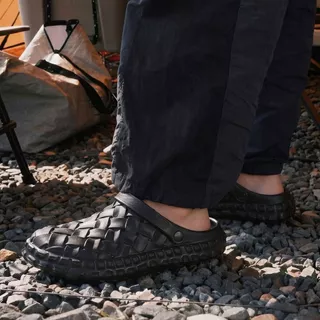 【ส่งจากกรุงเทพ】สไตล์ใหม่ผู้ชาย EVA Toe-Covered รองเท้าแตะเวอร์ชั่นเกาหลีอินเทรนด์หนา Soled Anti-Slip ทนต่อการสึกหรอชายหาด