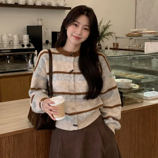 💖Thesummernade Espresso Cardigan เสื้อไหมพรมแขนยาวคอกลม ลายทางกระดุมฮอร์น ทรงหลวมใส่สบายสไตล์เกาหลี