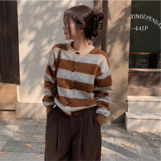 💖Thesummernade Espresso Cardigan เสื้อไหมพรมแขนยาวคอกลม ลายทางกระดุมฮอร์น ทรงหลวมใส่สบายสไตล์เกาหลี