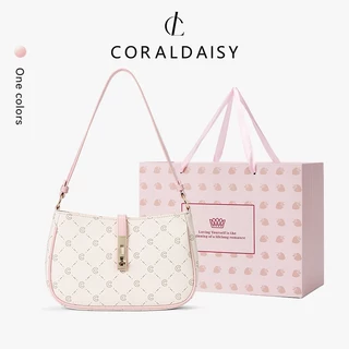 CORALDAISY 2026 รุ่นใหม่ หัวเข็มขัดแบบหมุน กระเป๋าผู้หญิงน่ารัก กระเป๋าสะพายไหล่ซิปสุดหรู