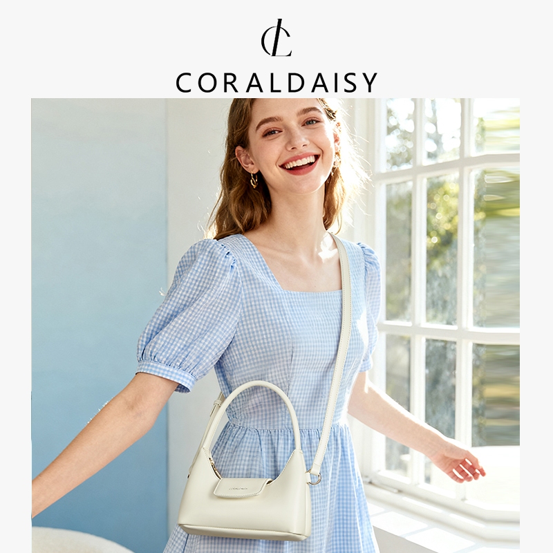 CORALDAISY حقيبة كتف سادة بحزام طويل قابل للتعديل 2026 — صورة 3